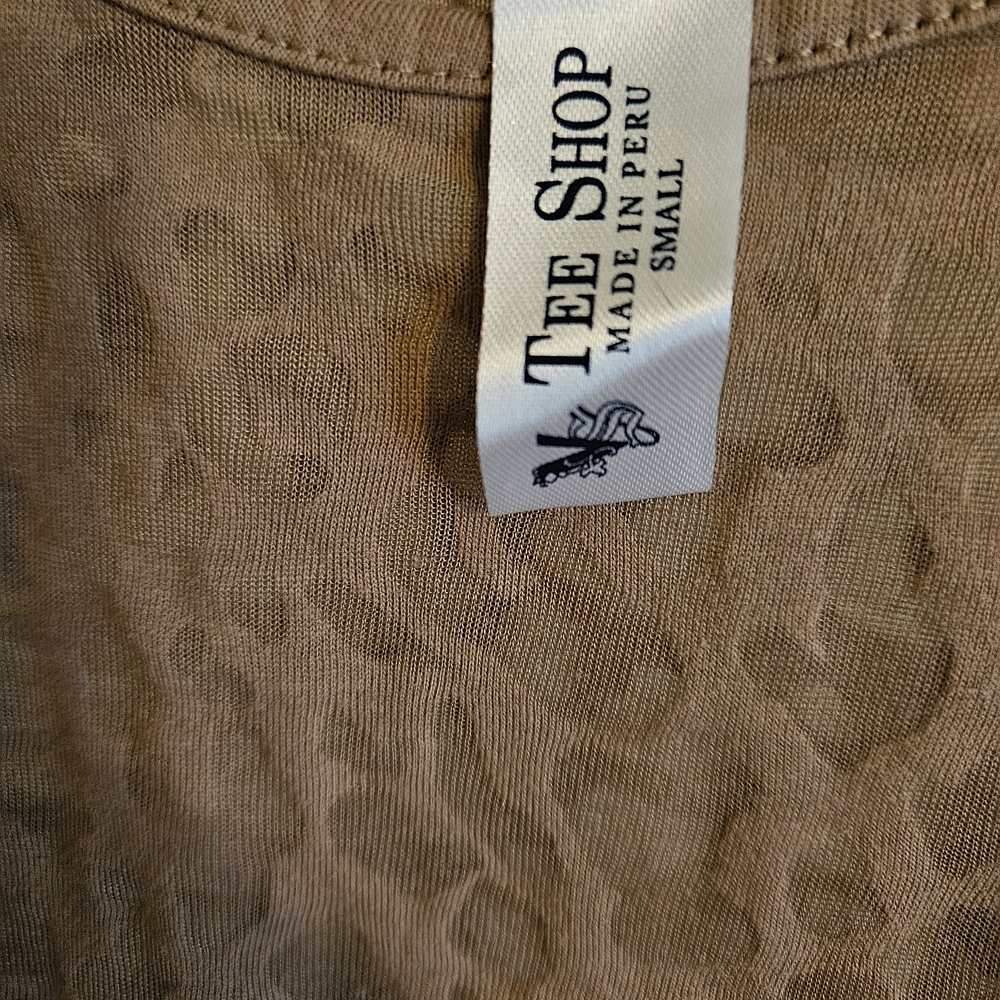 Chic Animal Print Tank Top in Tan - Picture 4 of 8